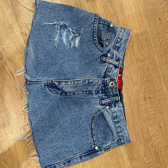 Jean Mini Skirt🤍 - Picture 1 of 2